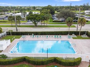 8517 NW 57th Ct, Tamarac FL 33321