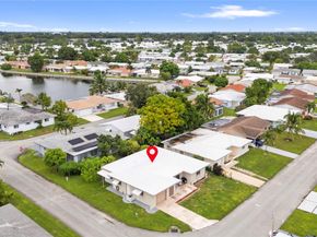 8517 NW 57th Ct, Tamarac FL 33321