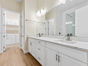 7467 S Blue Spring Dr, Parkland FL 33067