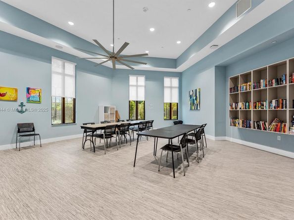 7467 S Blue Spring Dr, Parkland FL 33067