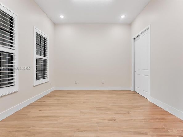 7467 S Blue Spring Dr, Parkland FL 33067