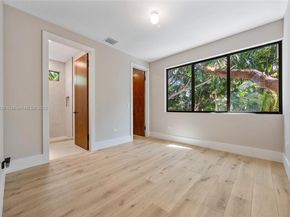 2805 Freeman St, Miami FL 33133