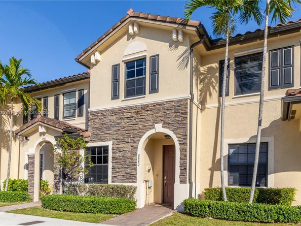 8889 W 35th Ln, Hialeah FL 33018