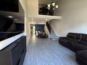 11058 NW 38th St, Sunrise FL 33351
