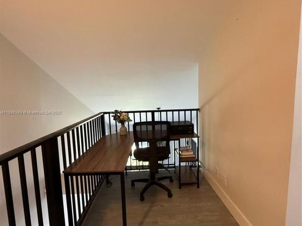 11058 NW 38th St, Sunrise FL 33351