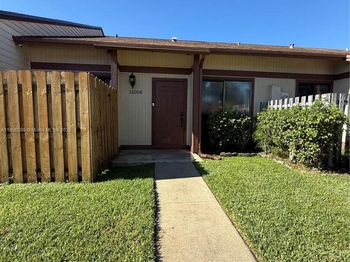 11058 NW 38th St