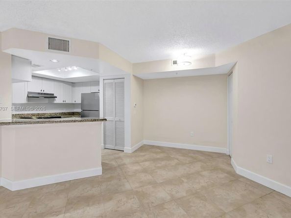 2009 SE 10th Ave 302, Fort Lauderdale FL 33316