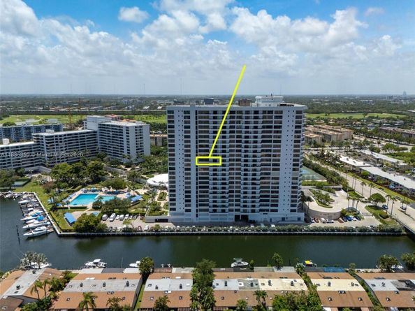 2500 Parkview Dr 1502, Hallandale Beach FL 33009