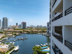 2500 Parkview Dr 1502, Hallandale Beach FL 33009