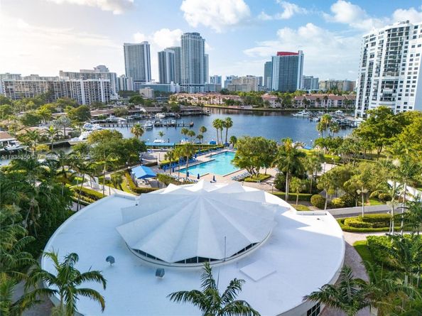 2500 Parkview Dr 1502, Hallandale Beach FL 33009