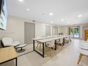 19877 E Country Club Dr 3101, Aventura FL 33180