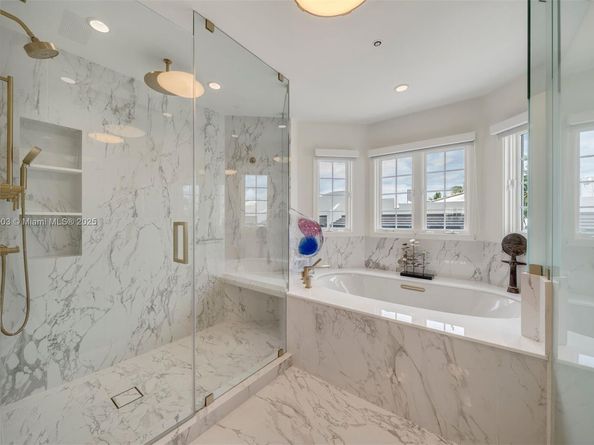 1413 Sunset Harbour Dr 208, Miami Beach FL 33139