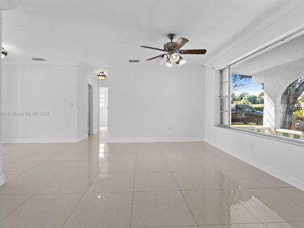 2601 Acapulco Dr, Miramar FL 33023