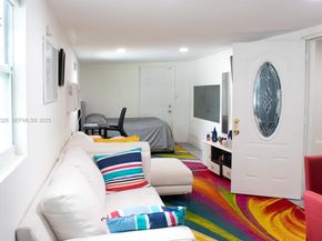 8781 Johnson St, Pembroke Pines FL 33024