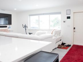 8781 Johnson St, Pembroke Pines FL 33024