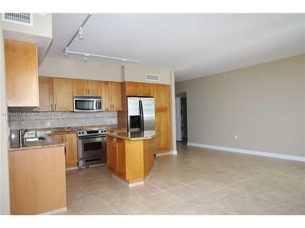 1755 E Hallandale Beach Blvd 1102E, Hallandale Beach FL 33009