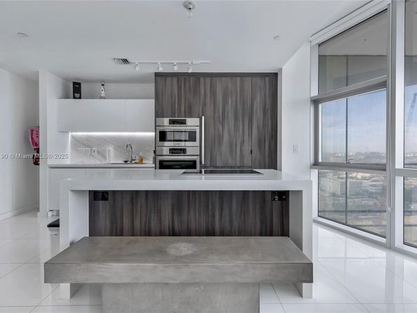 851 NE 1st Ave 1202, Miami FL 33132