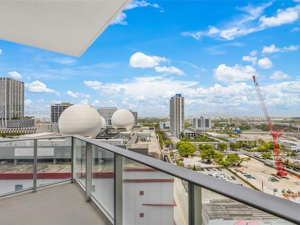 851 NE 1st Ave 1202, Miami FL 33132