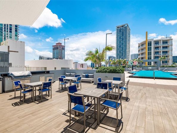 480 NE 30th St 1505, Miami FL 33137