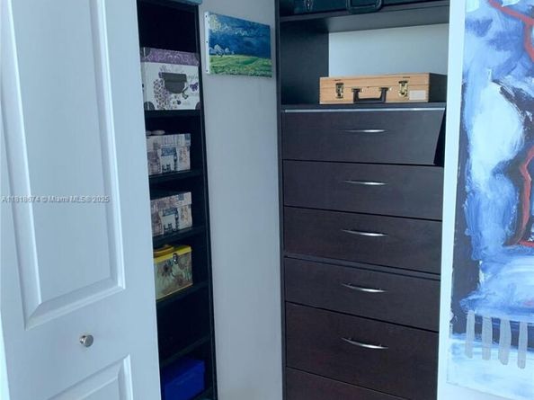480 NE 30th St 1505, Miami FL 33137
