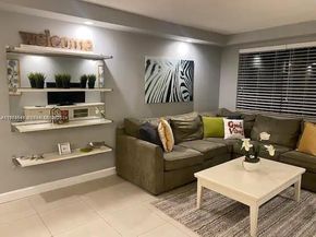 301 Golden Isles Dr 109, Hallandale Beach FL 33009