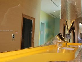 501 NE 31st St 2705, Miami FL 33137