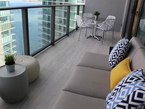 501 NE 31st St 2705, Miami FL 33137