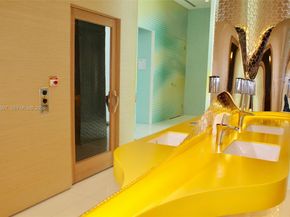 501 NE 31st St 2705, Miami FL 33137