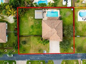 2152 NW 16th Ter, Homestead FL 33030