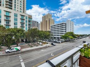 7290 SW 90th St 202, Miami FL 33156