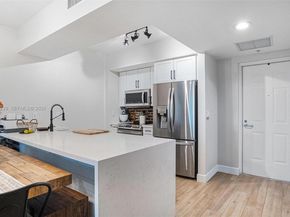 7290 SW 90th St 202, Miami FL 33156