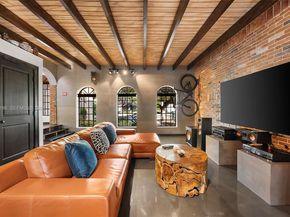 1650 SW 16th St, Miami FL 33145