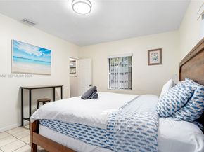 13521 NE 1st Ave, Miami FL 33161