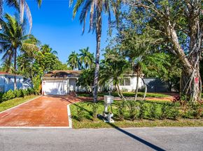 13521 NE 1st Ave, Miami FL 33161