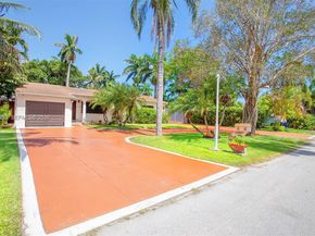 13521 NE 1st Ave, Miami FL 33161