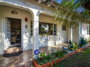 13521 NE 1st Ave, Miami FL 33161