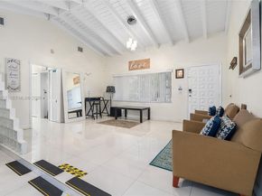 13521 NE 1st Ave, Miami FL 33161