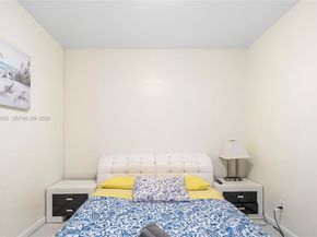 13521 NE 1st Ave, Miami FL 33161