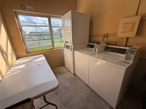 5275 SW 77th Ct 202H, Miami FL 33155