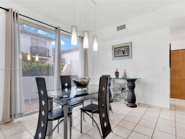 8595 SW 152nd Ave 251, Miami FL 33193