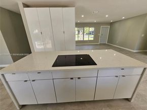 221 SW 53rd Ave, Plantation FL 33317