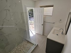 221 SW 53rd Ave, Plantation FL 33317