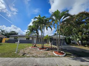 221 SW 53rd Ave, Plantation FL 33317