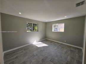 221 SW 53rd Ave, Plantation FL 33317