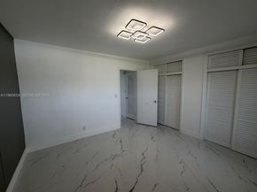 725 SW 11th Ave 17F, Hallandale Beach FL 33009