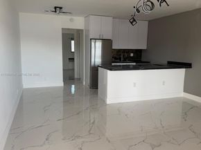 725 SW 11th Ave 17F, Hallandale Beach FL 33009