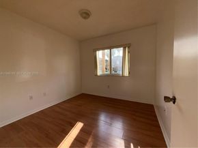 935 NE 33rd Terr 104, Homestead FL 33033