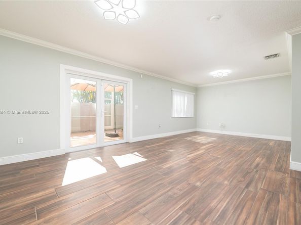 2428 NW 99th Way, Sunrise FL 33322