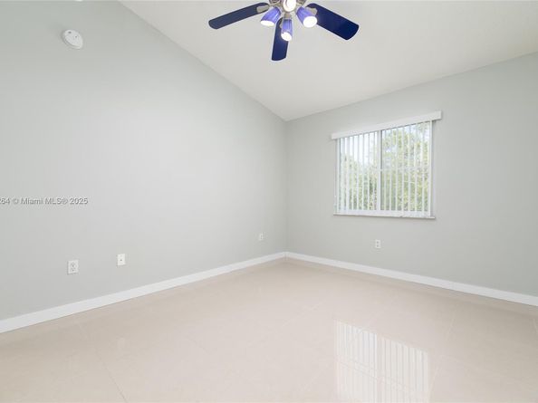 2428 NW 99th Way, Sunrise FL 33322