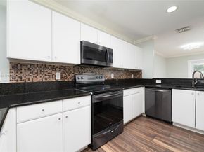 2428 NW 99th Way, Sunrise FL 33322